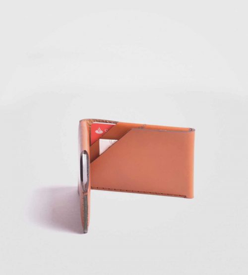 Wingback Card- denarnica v bež barvi